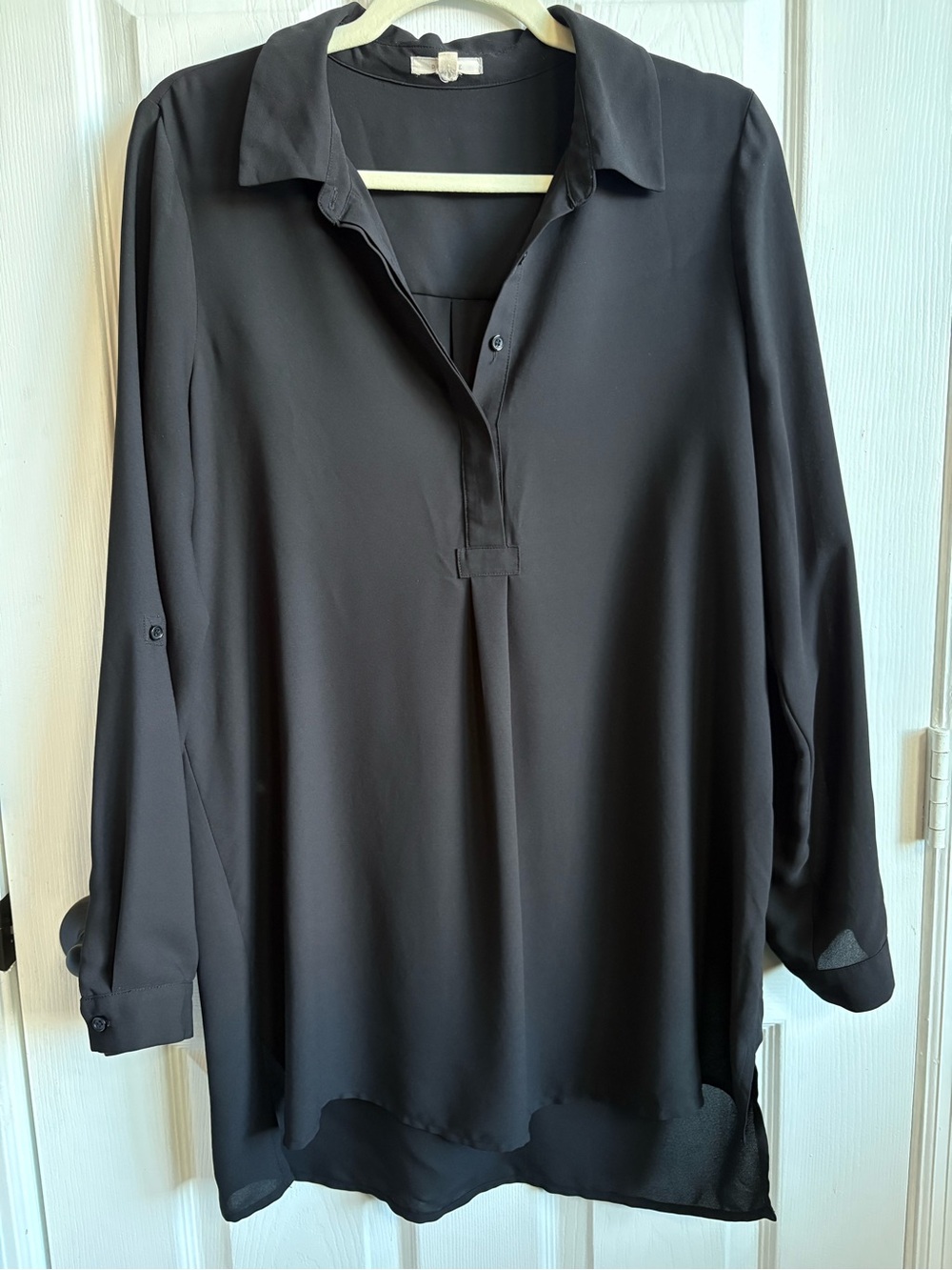 Pleione Black Long-Sleeve Collared Tunic Top, Size Medium